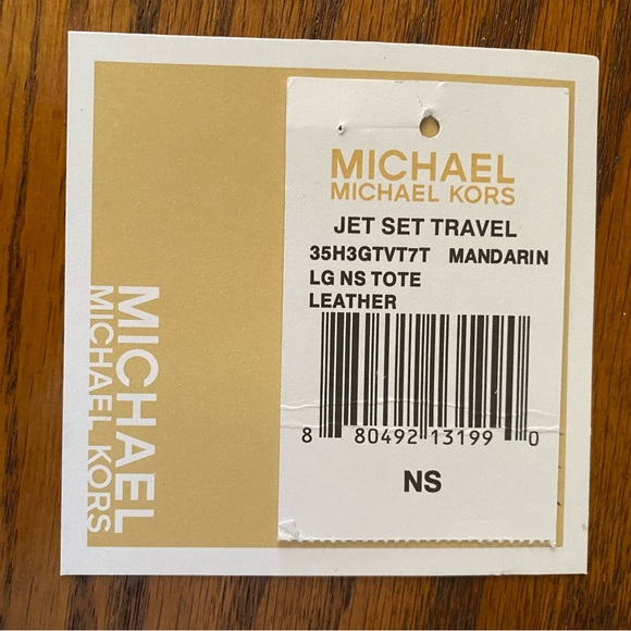 SALE! Michael Kors Jet Set large Travel Tote - Mandarin Leather - Picture 12 of 14